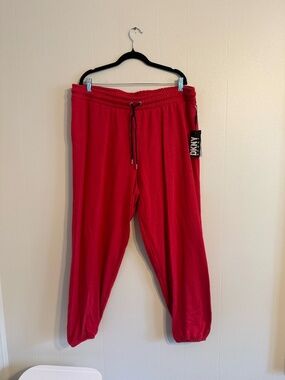 NWT, Women's DKNY Red Plus Size Sport Drawstring Fleece Jogger, Size 2X
